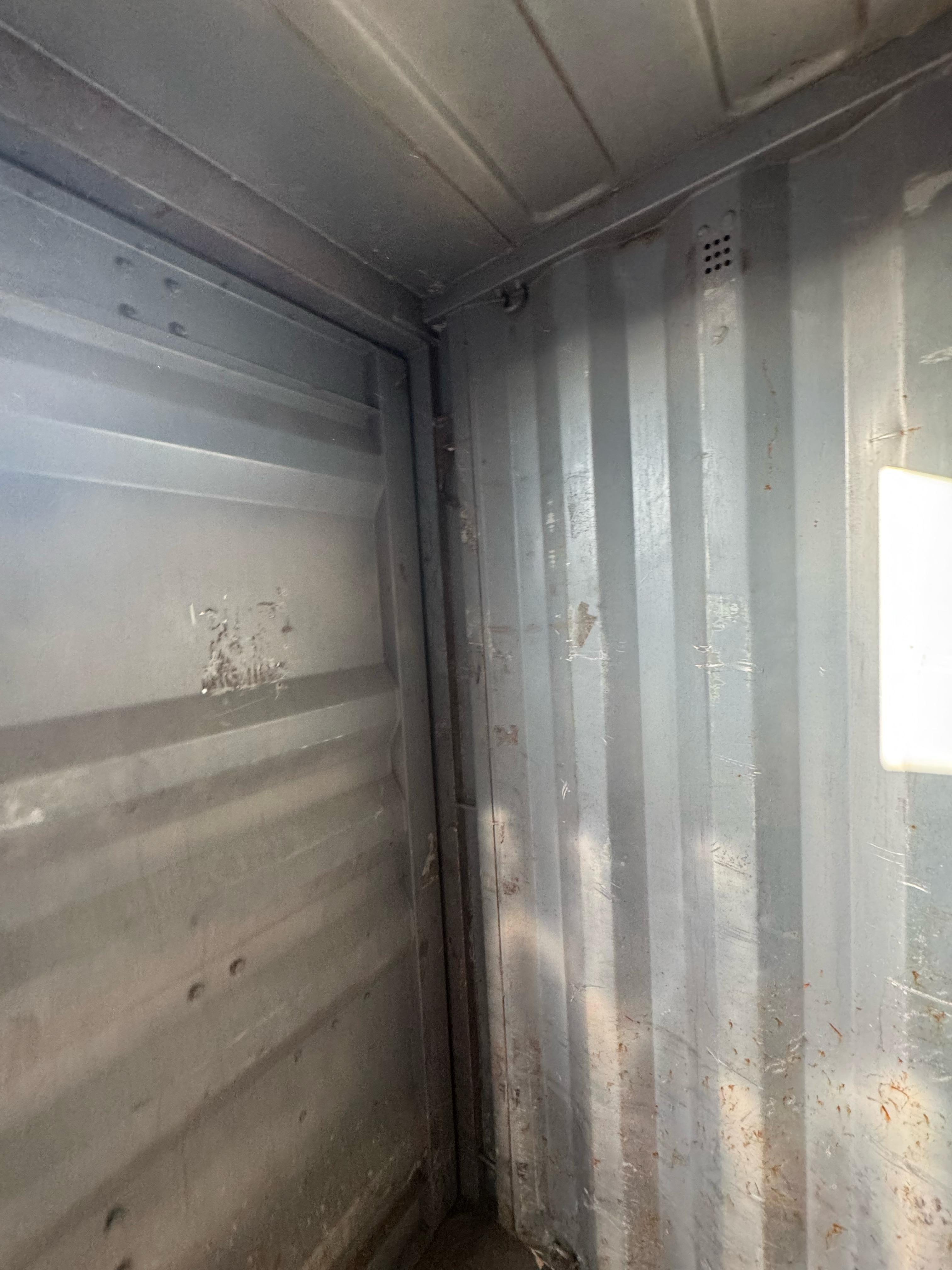 Морской контейнер TGHU1220579